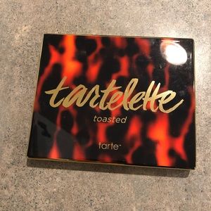 Tarte tartlette toasted eye palette